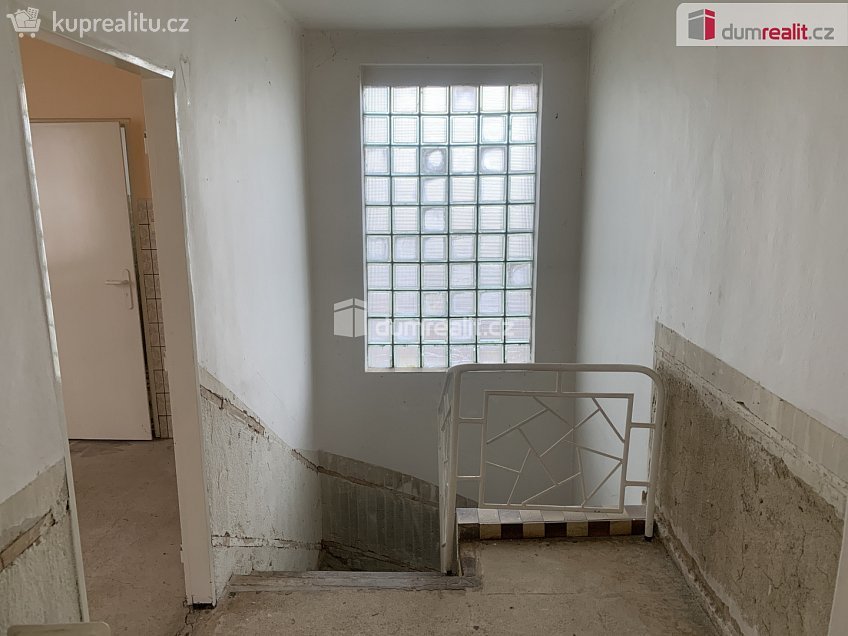 Prodej  rodinného domu 160 m^2 Zborovská, Dobříš 