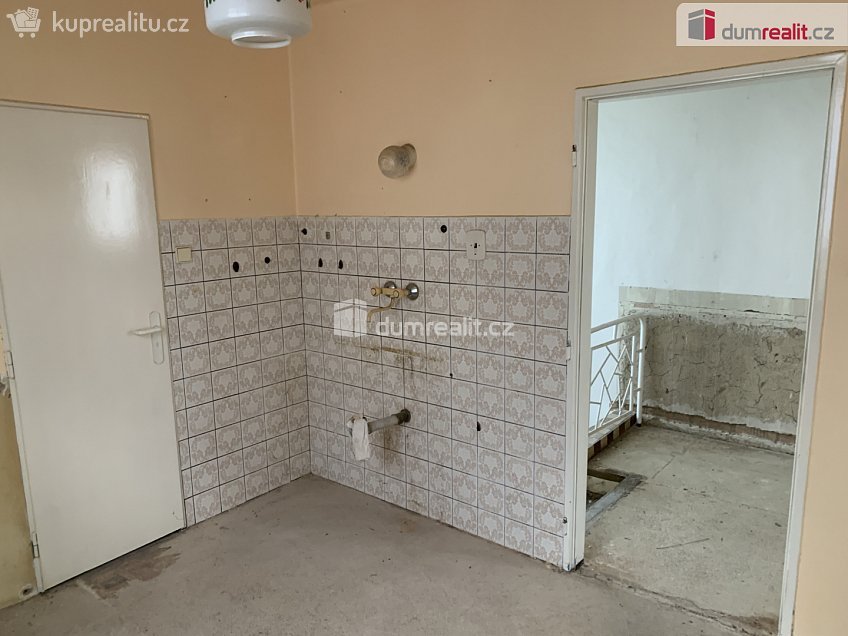 Prodej  rodinného domu 160 m^2 Zborovská, Dobříš 