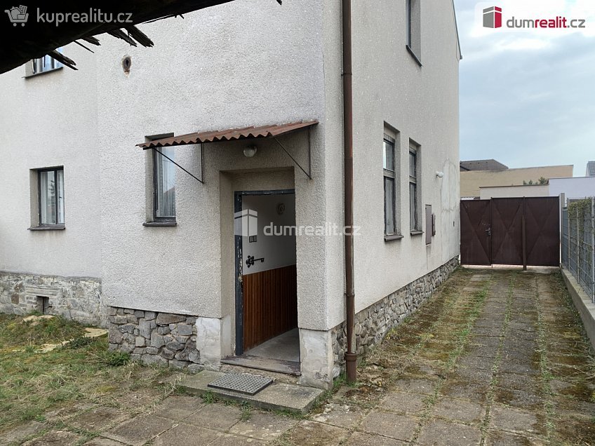 Prodej  rodinného domu 160 m^2 Zborovská, Dobříš 