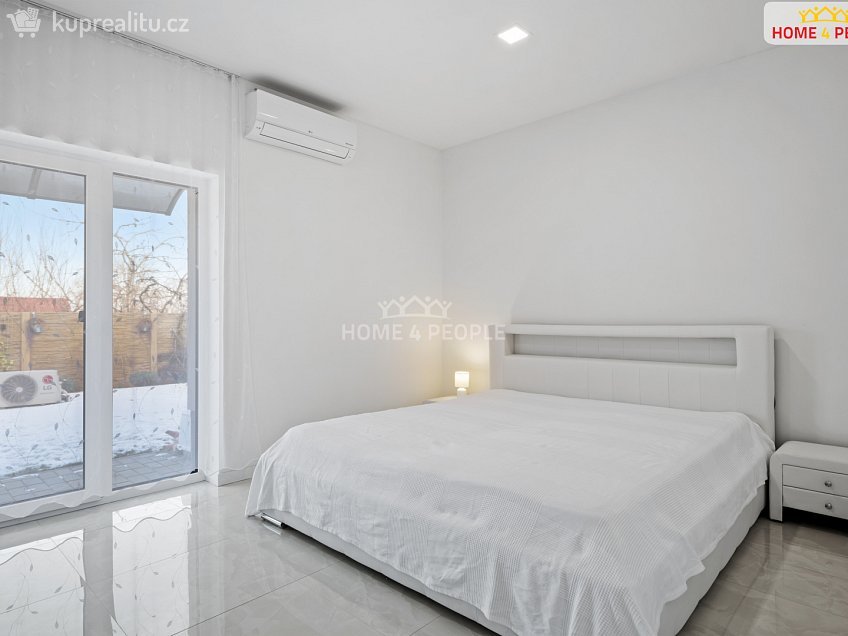 Prodej  komerční reality 166 m^2 Rostoklaty, Rostoklaty 