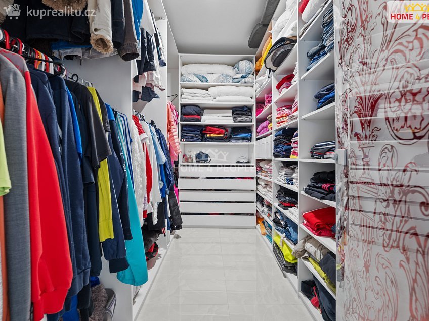 Prodej  komerční reality 166 m^2 Rostoklaty, Rostoklaty 