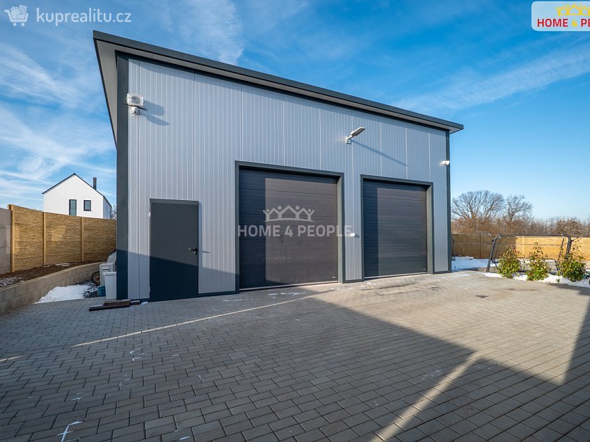 Prodej  komerční reality 166 m^2 Rostoklaty, Rostoklaty 