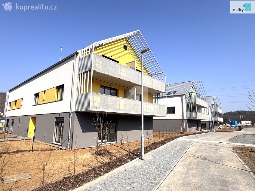 Pronájem bytu 1+kk 32 m^2 Pražská, Dobřichovice 