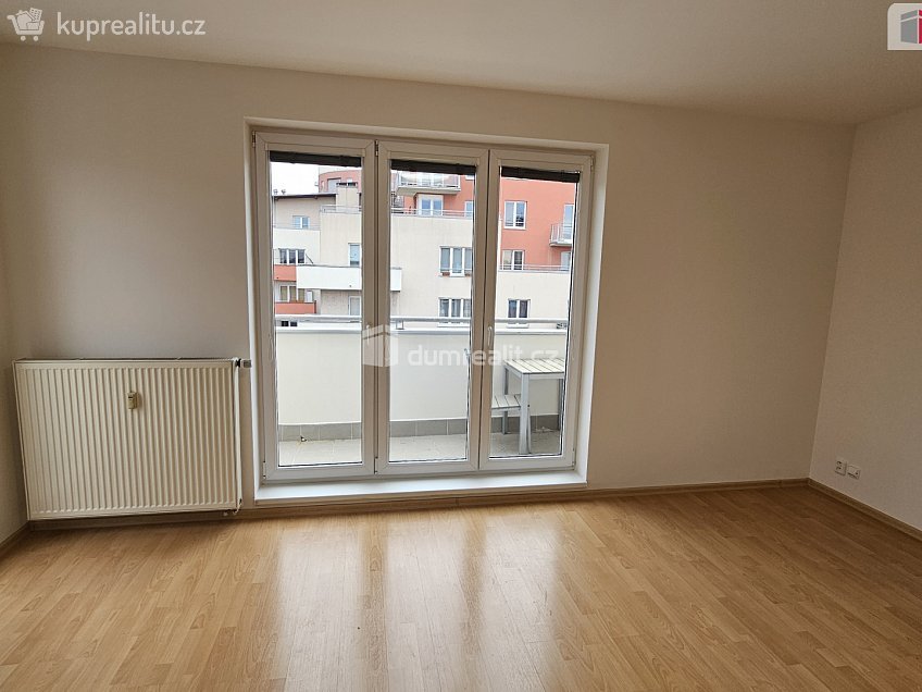 Pronájem bytu 2+kk 53 m^2 Velenovského, Praha 10 