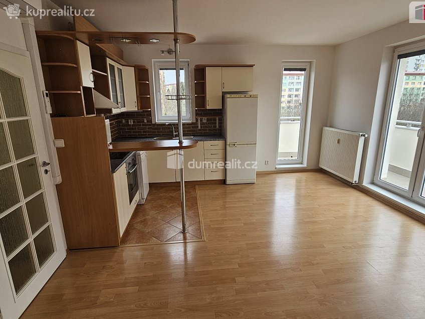Pronájem bytu 2+kk 53 m^2 Velenovského, Praha 10 