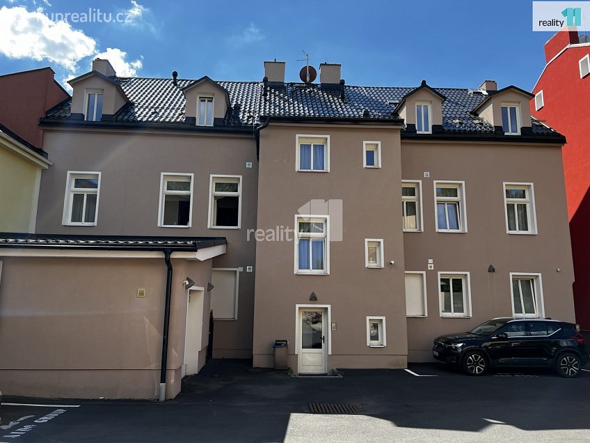 Pronájem  kanceláře 75 m^2 Chebská, Karlovy Vary 