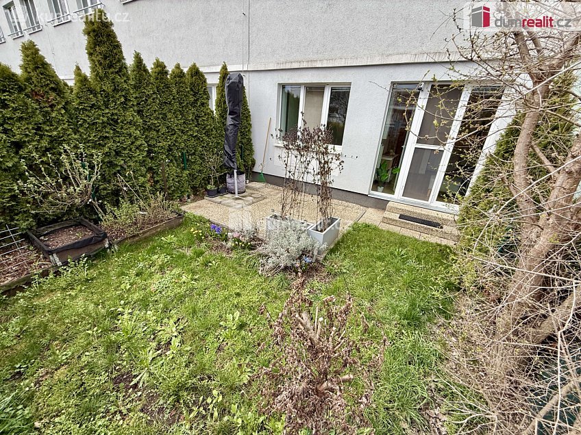 Pronájem bytu 2+kk 35 m^2 Cesta brigádníků, Kralupy nad Vltavou 