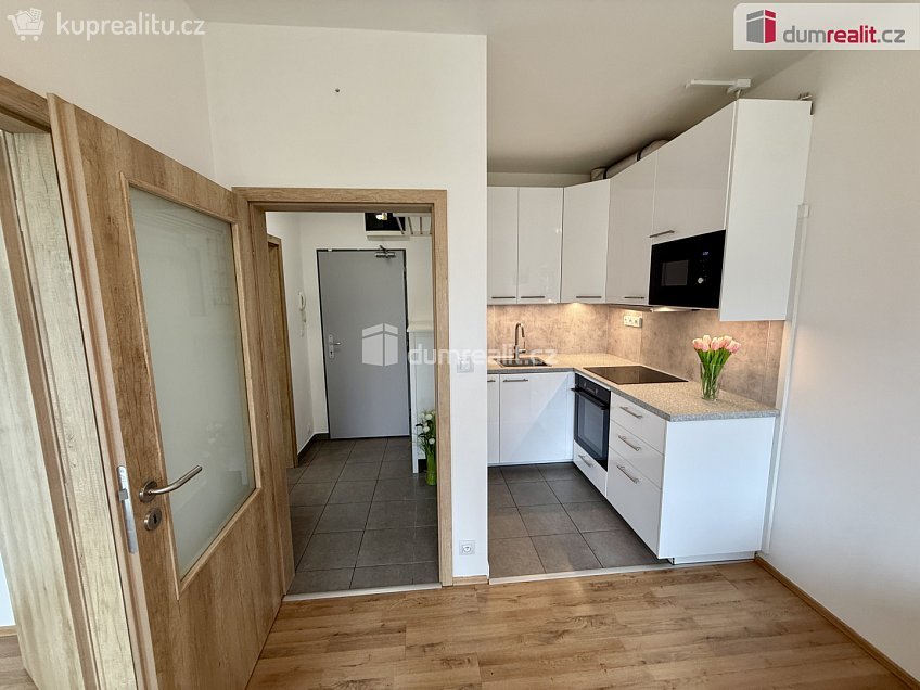 Pronájem bytu 2+kk 35 m^2 Cesta brigádníků, Kralupy nad Vltavou 