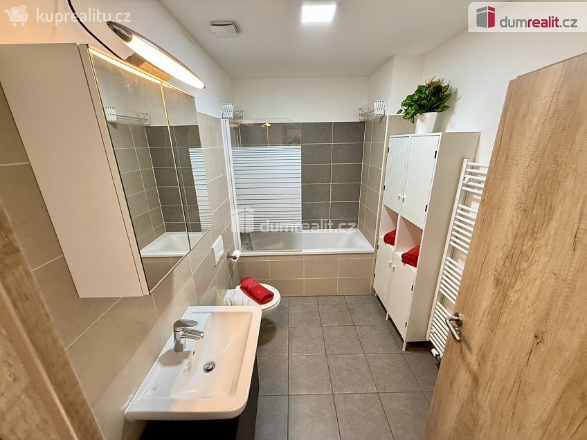 Pronájem bytu 2+kk 35 m^2 Cesta brigádníků, Kralupy nad Vltavou 