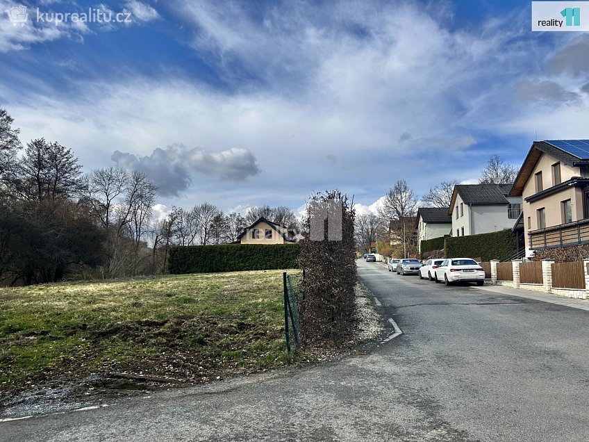 Prodej  stavebního pozemku 2281 m^2 K Hubačovu, Mnichovice 