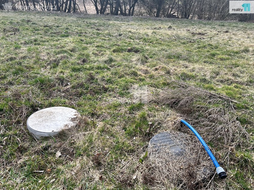 Prodej  stavebního pozemku 2281 m^2 K Hubačovu, Mnichovice 