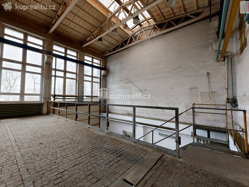 Pronájem  výrobních prostor 1062 m^2 Vratimovská, Ostrava 