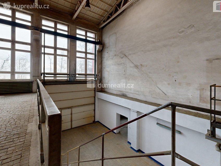 Pronájem  výrobních prostor 1062 m^2 Vratimovská, Ostrava 