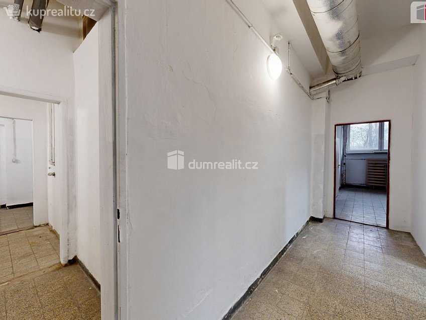 Pronájem  výrobních prostor 1062 m^2 Vratimovská, Ostrava 