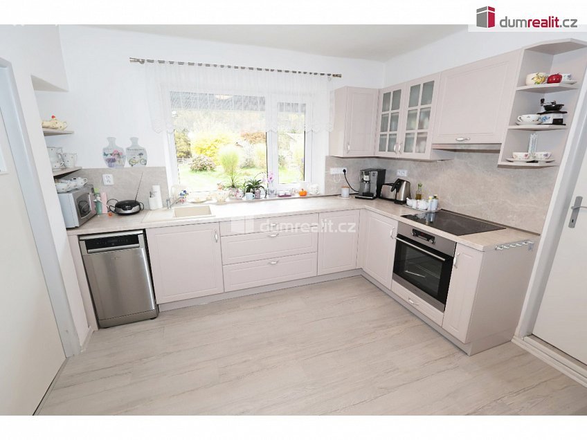 Prodej  rodinného domu 112 m^2 Slabčice, Slabčice 