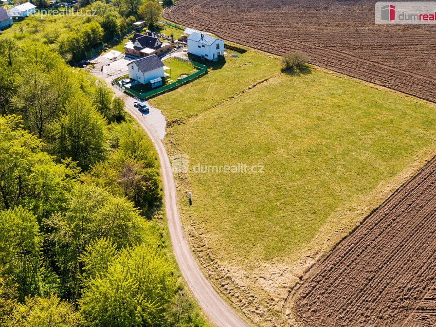 Prodej  stavebního pozemku 4794 m^2 Bykoš, Bykoš 