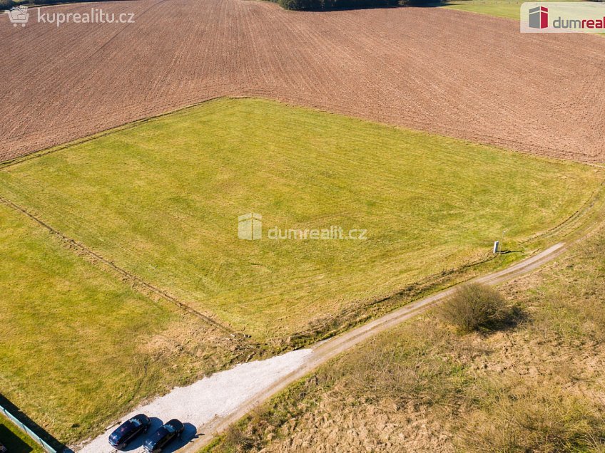 Prodej  stavebního pozemku 4794 m^2 Bykoš, Bykoš 