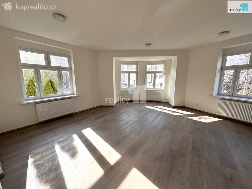 Prodej bytu 2+kk 73 m^2 Hanusova, Praha 4 