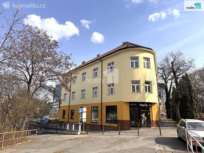 Prodej bytu 2+kk 73 m^2 Hanusova, Praha 4 