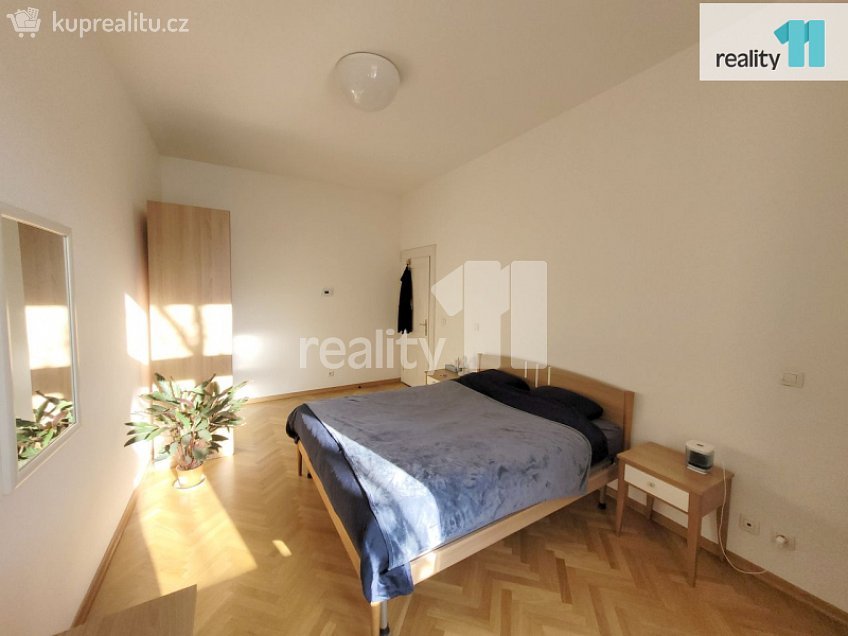 Pronájem bytu 2+kk 51 m^2 Křižíkova, Praha 8 