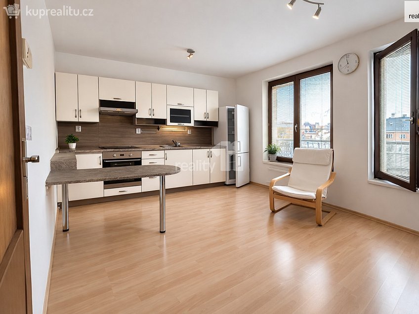 Pronájem bytu 2+kk 49 m^2 Chelčického, Kolín 