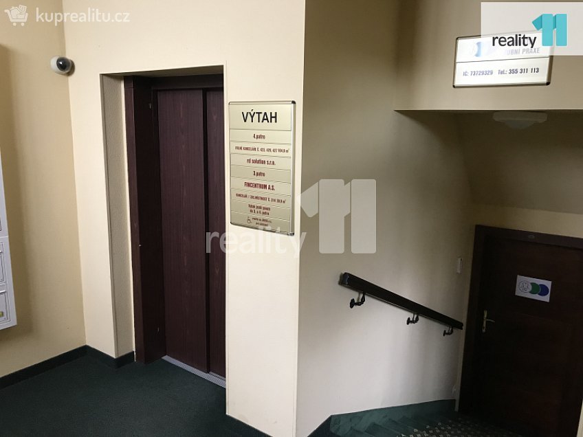 Pronájem  kanceláře 22 m^2 Chebská, Karlovy Vary 