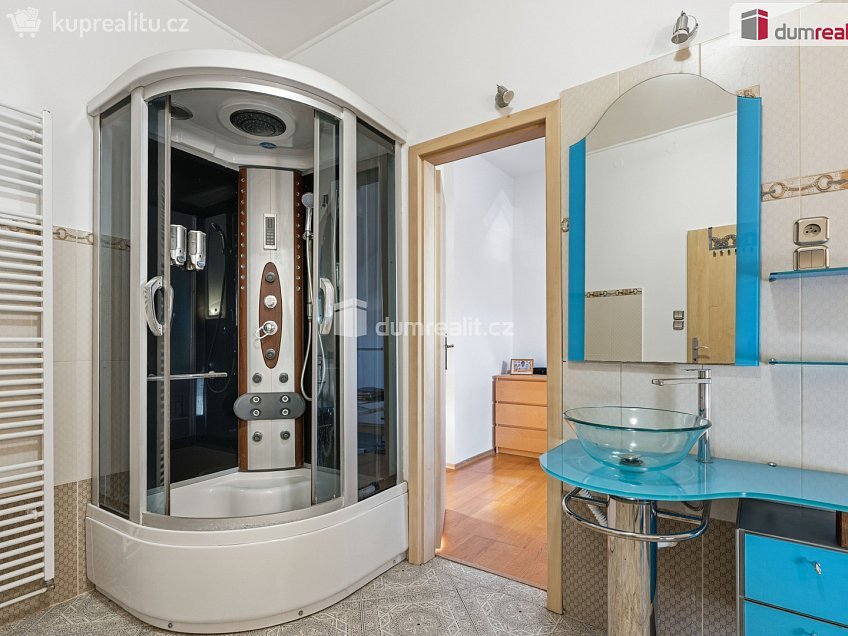 Prodej bytu 4+kk 140 m^2 Na Valtické, Břeclav 