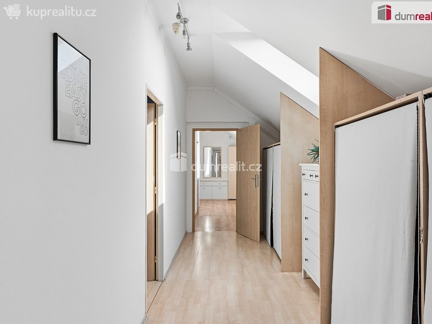 Prodej bytu 4+kk 140 m^2 Na Valtické, Břeclav 