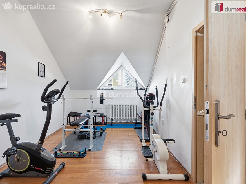 Prodej bytu 4+kk 140 m^2 Na Valtické, Břeclav 