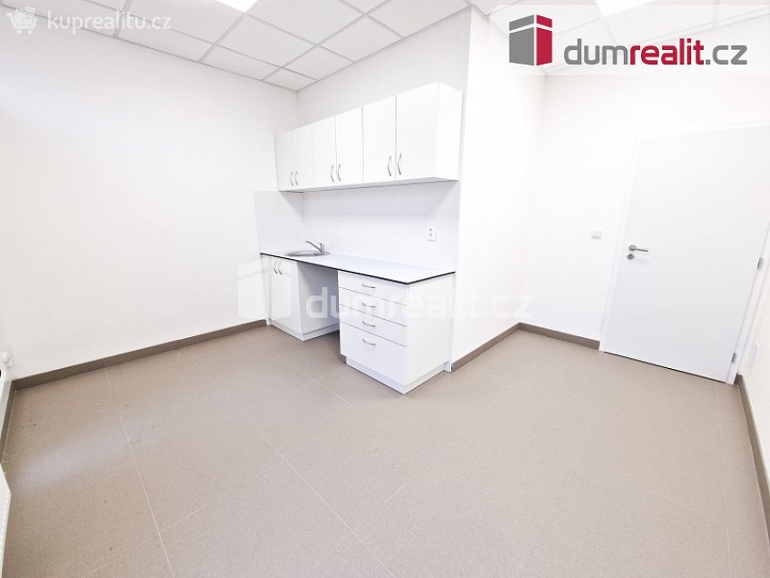 Pronájem  komerční reality 40 m^2 J. A. Komenského, Most 