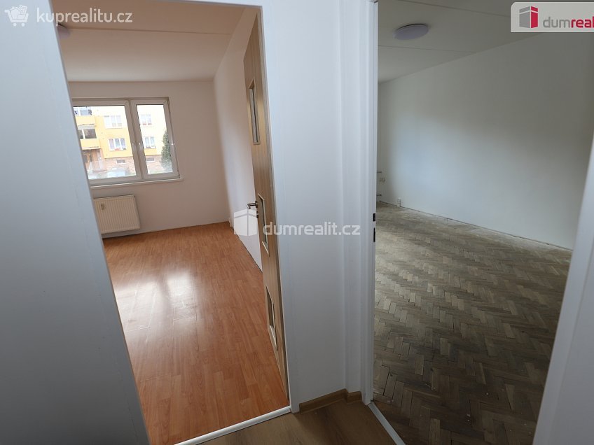 Pronájem bytu 2+1 65 m^2 Dolní Žandov, Dolní Žandov 