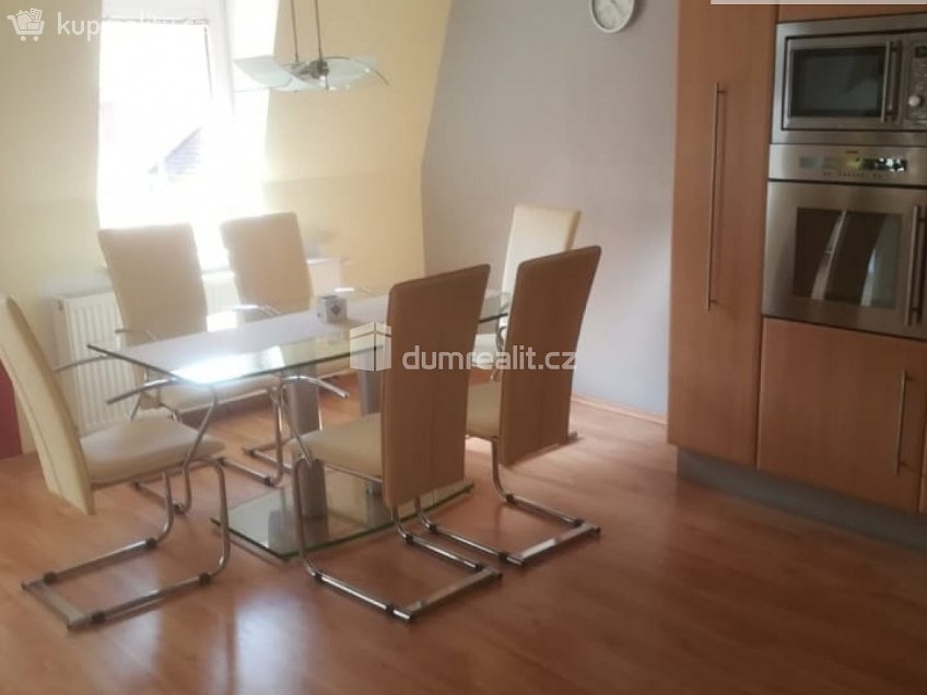 Prodej bytu 4+kk 158 m^2 Růžový kopeček, Cheb 