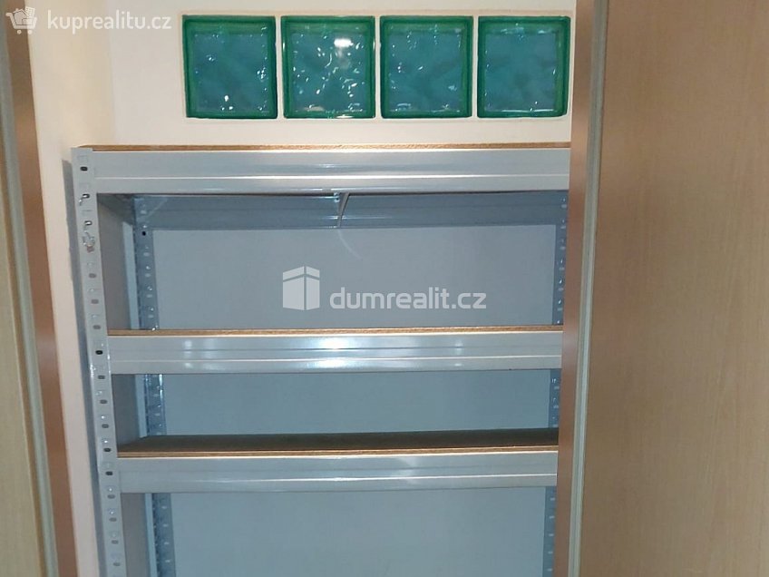 Prodej bytu 4+kk 158 m^2 Růžový kopeček, Cheb 