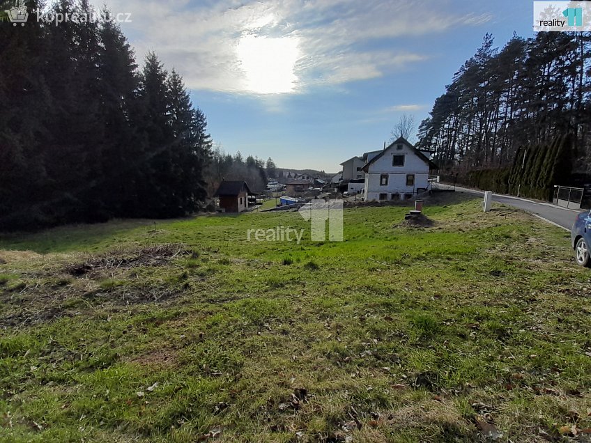 Prodej  stavebního pozemku 1493 m^2 Letná, Červený Kostelec 