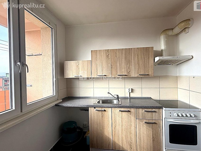 Pronájem bytu 1+kk 35 m^2 Fügnerova, Bílina 