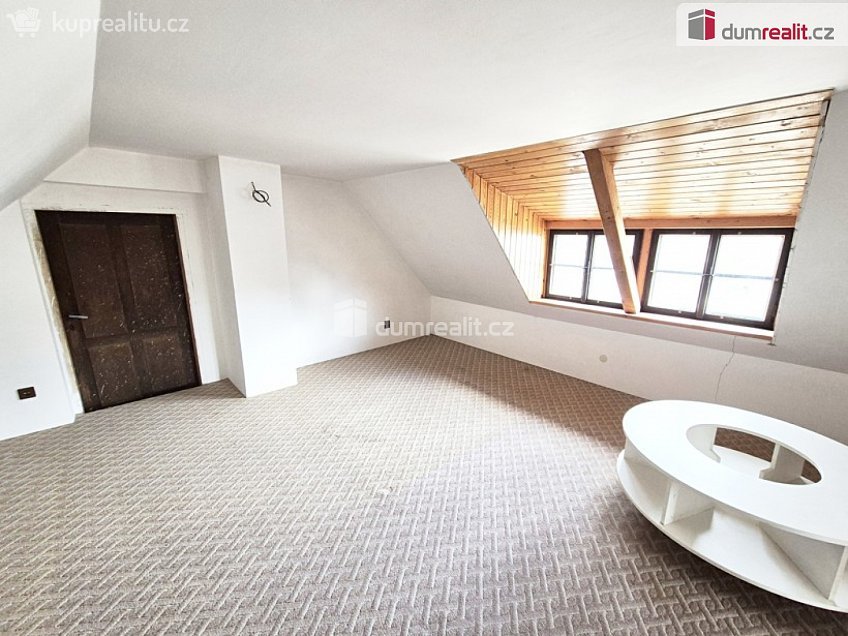 Prodej  rodinného domu 214 m^2 Občanská, Smržovka 