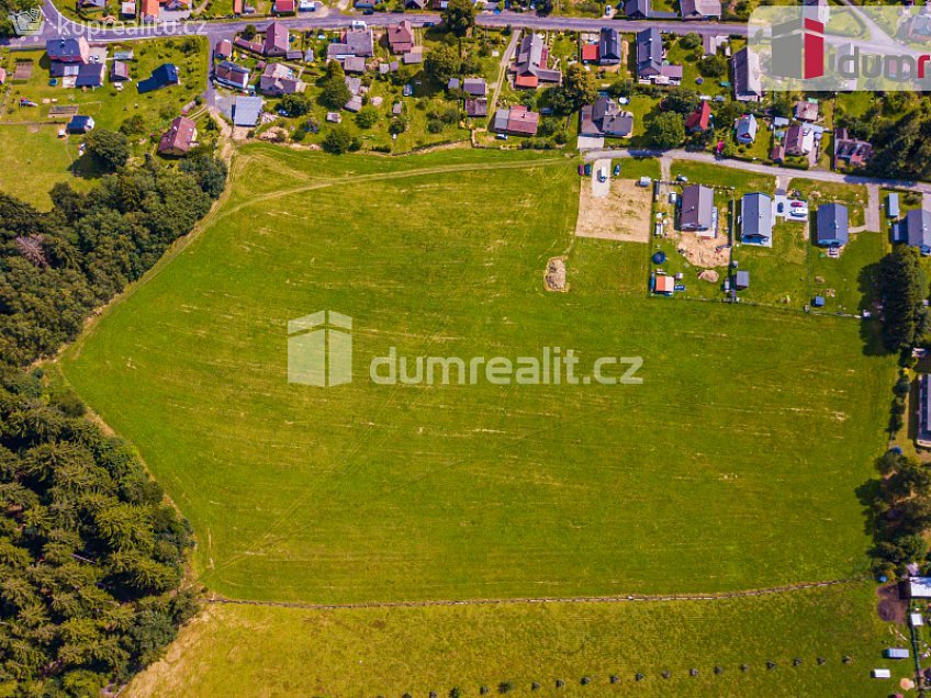 Prodej  stavebního pozemku 1217 m^2 Tři Sekery, Tři Sekery 