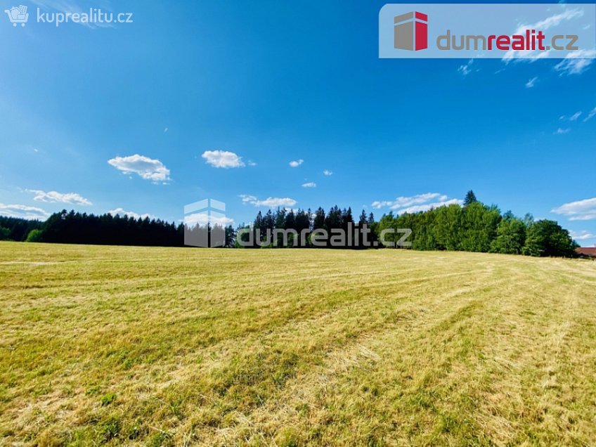 Prodej  stavebního pozemku 1460 m^2 Tři Sekery, Tři Sekery 