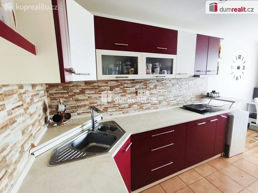 Prodej bytu 3+1 73 m^2 Na Vysoké mezi, Lysá nad Labem 