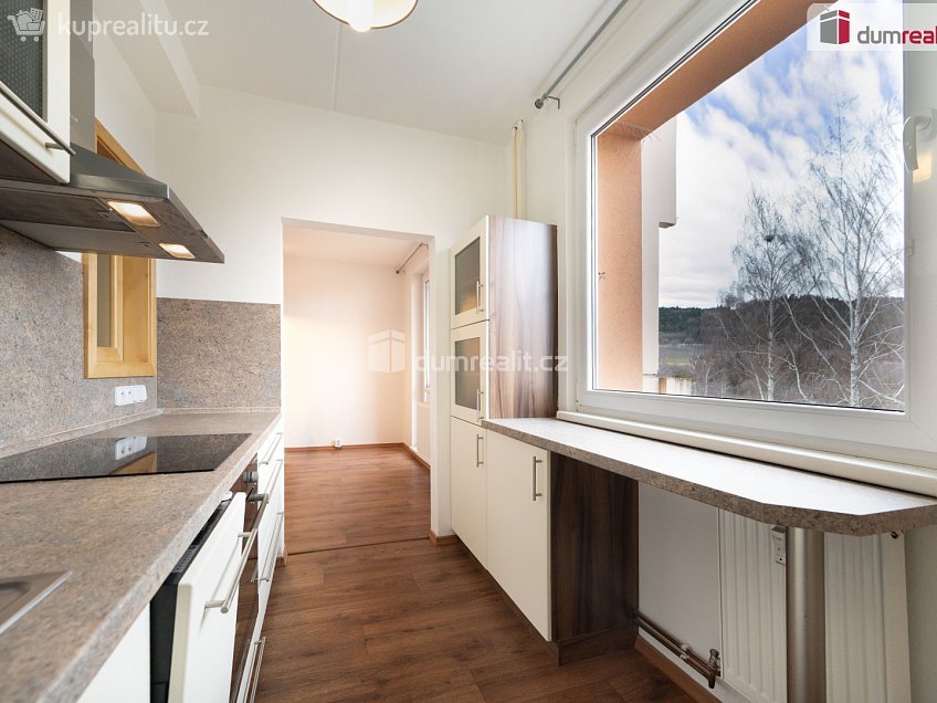 Prodej bytu 3+1 72 m^2 Sídliště SNP, Lhenice 