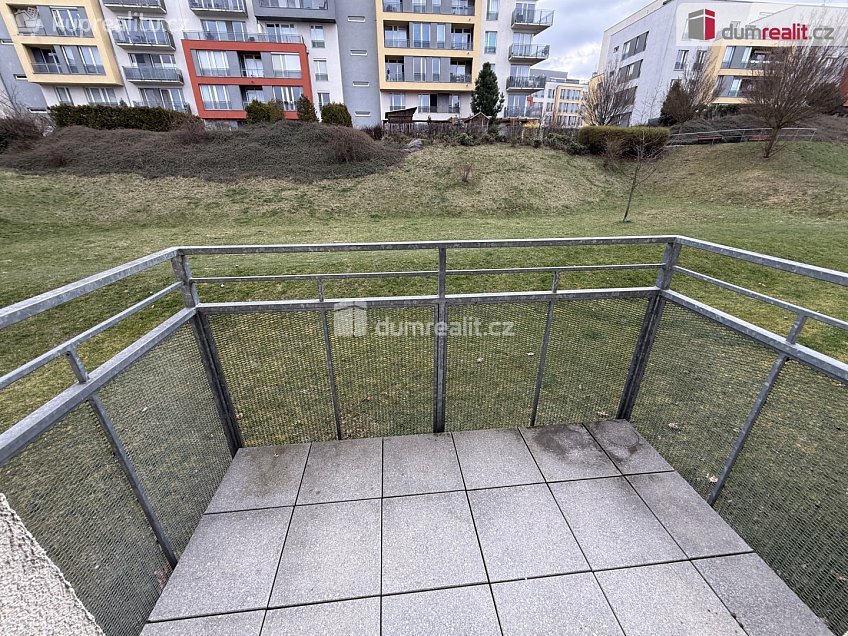 Pronájem bytu 2+kk 59 m^2 Přeučilova, Praha 13 