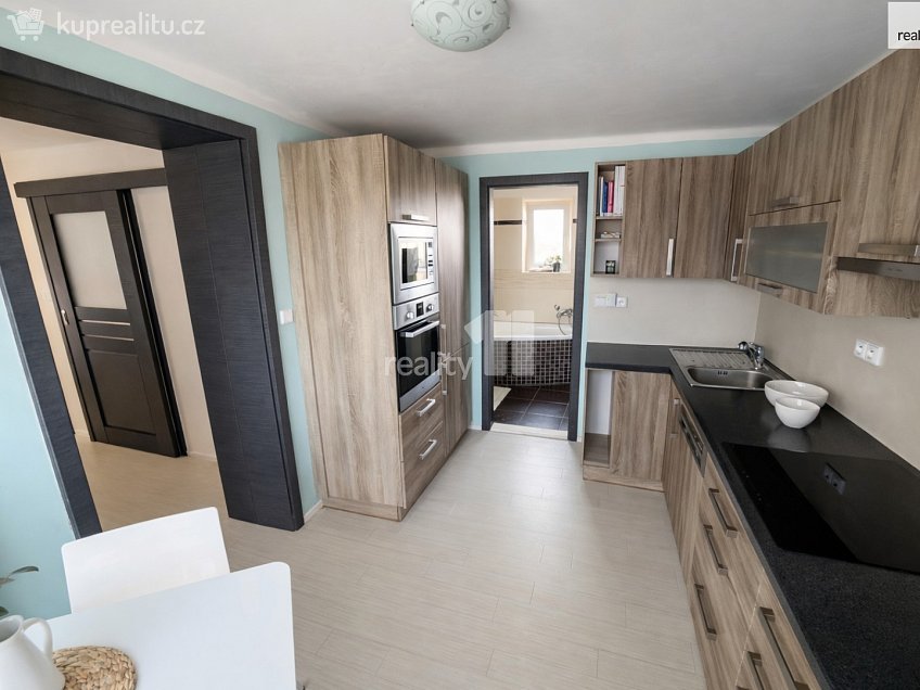 Prodej  rodinného domu 271 m^2 Suchdol, Suchdol 