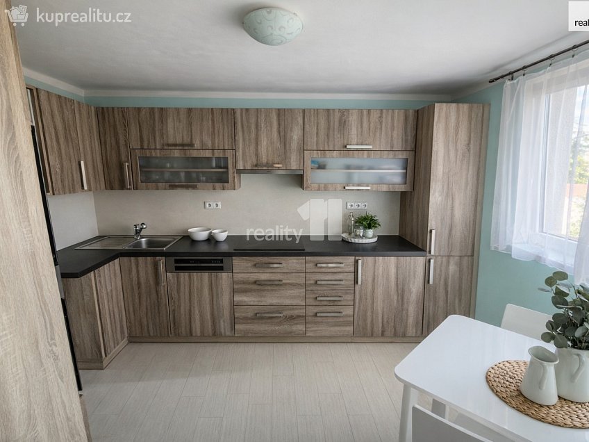 Prodej  rodinného domu 271 m^2 Suchdol, Suchdol 