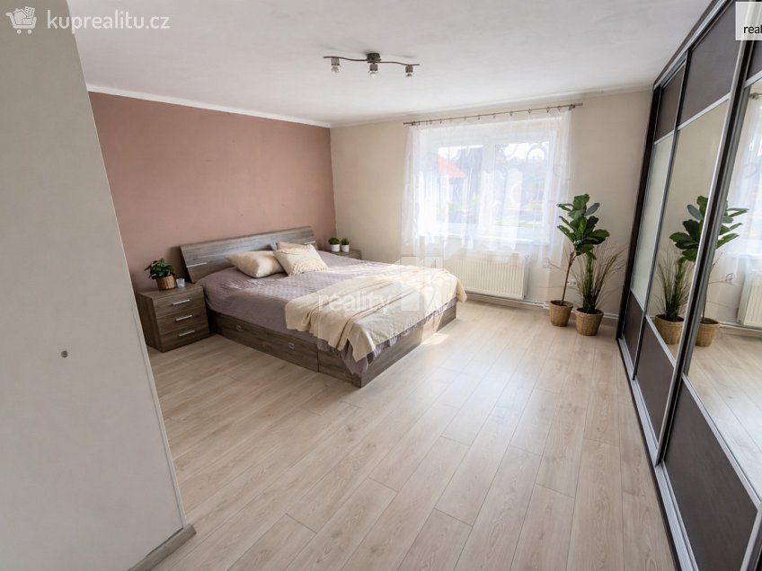 Prodej  rodinného domu 271 m^2 Suchdol, Suchdol 