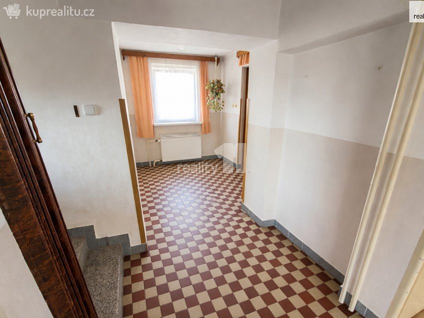 Prodej  rodinného domu 271 m^2 Suchdol, Suchdol 