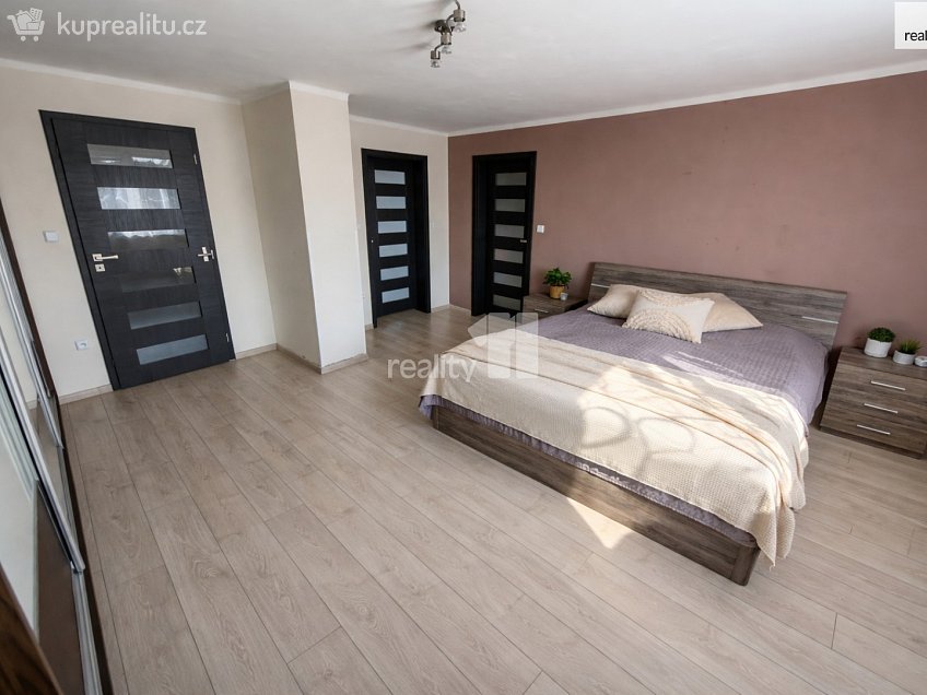 Prodej  rodinného domu 271 m^2 Suchdol, Suchdol 