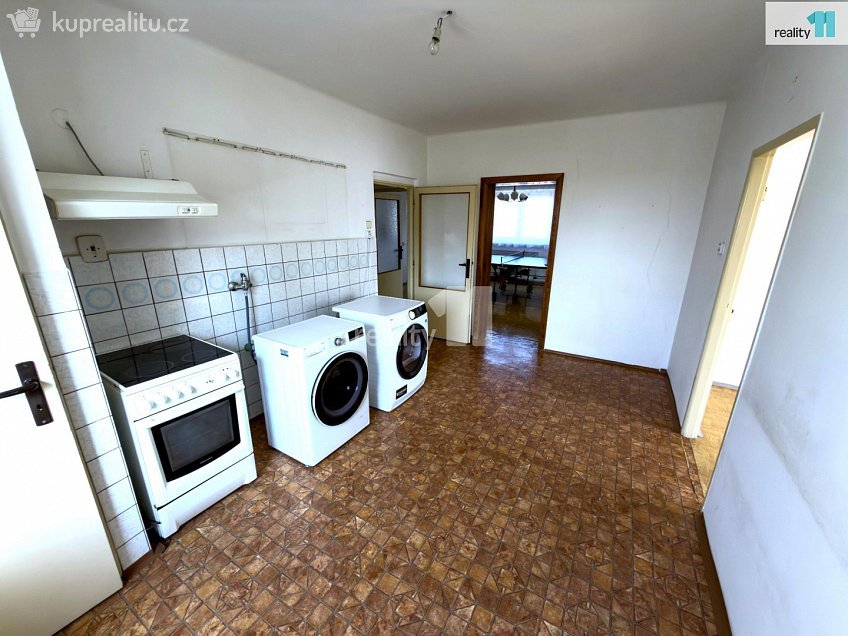 Prodej  rodinného domu 271 m^2 Suchdol, Suchdol 