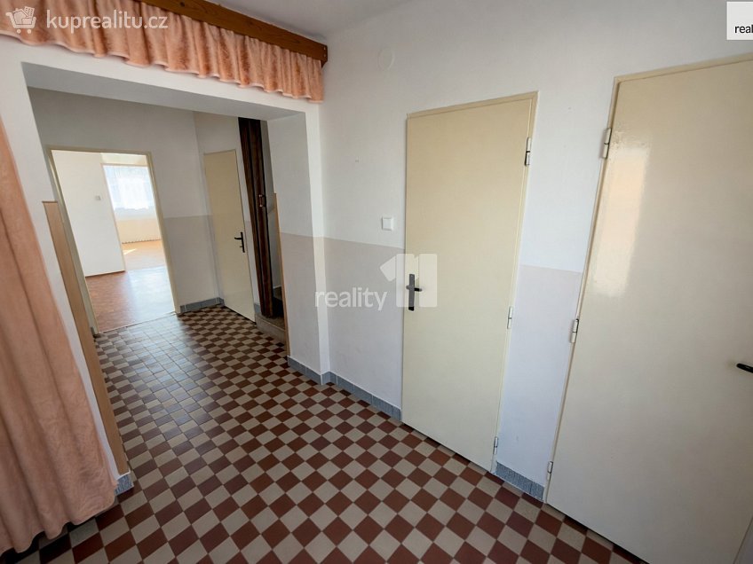 Prodej  rodinného domu 271 m^2 Suchdol, Suchdol 