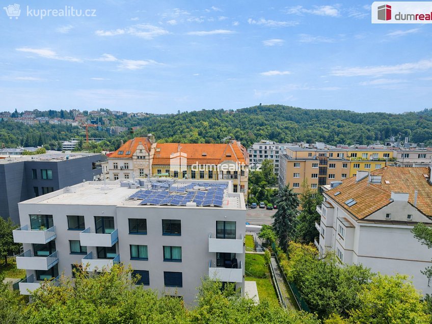 Pronájem bytu 1+kk 21 m^2 Mošnova, Praha 5 