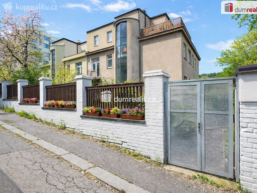 Pronájem bytu 1+kk 21 m^2 Mošnova, Praha 5 